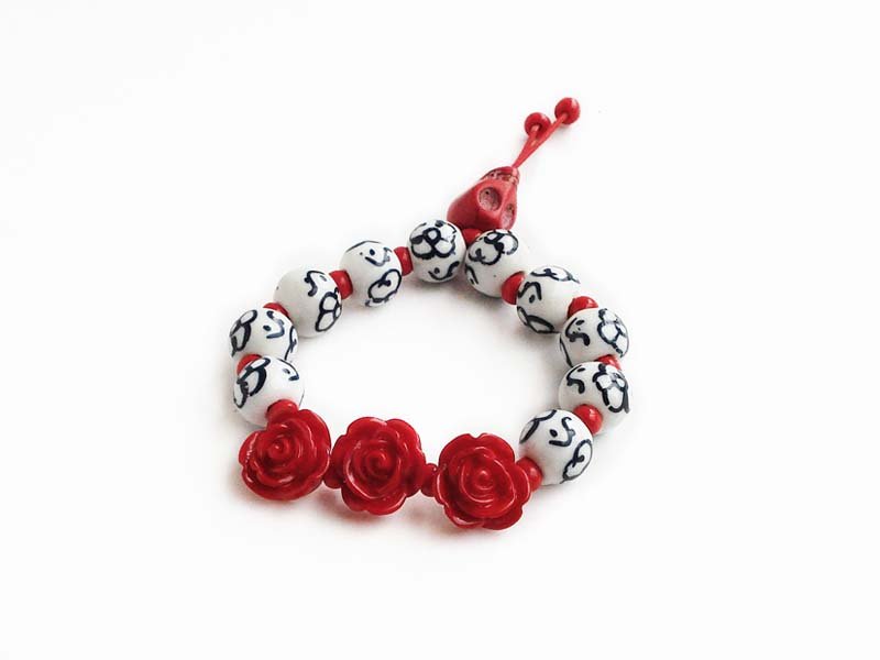 Red Flower Bracelett